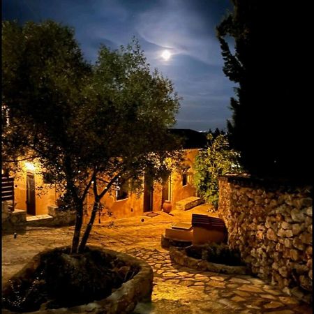 Affittacamere La Casa Di Nonna Koríthion Esterno foto