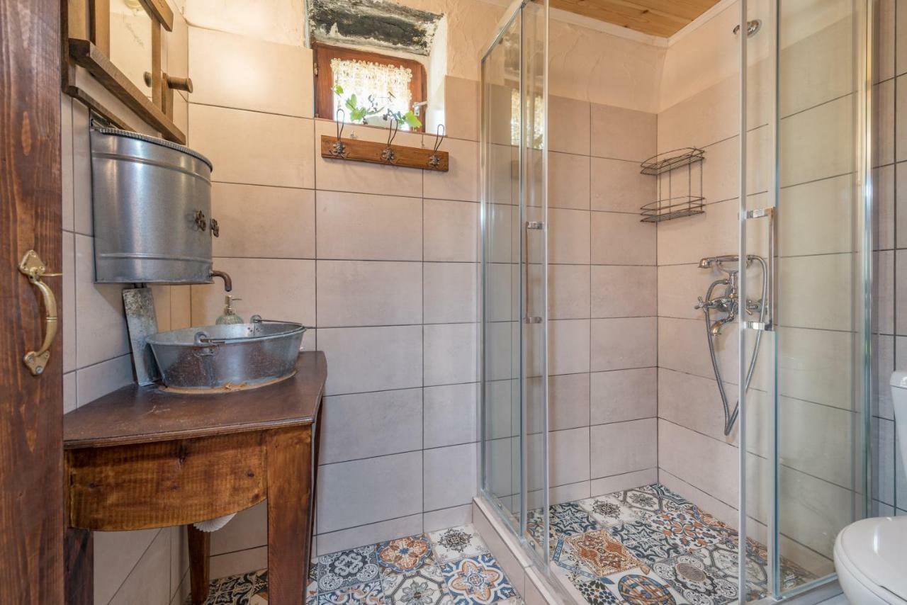 Affittacamere La Casa Di Nonna Koríthion Esterno foto
