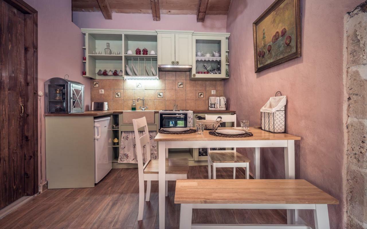 Affittacamere La Casa Di Nonna Koríthion Esterno foto